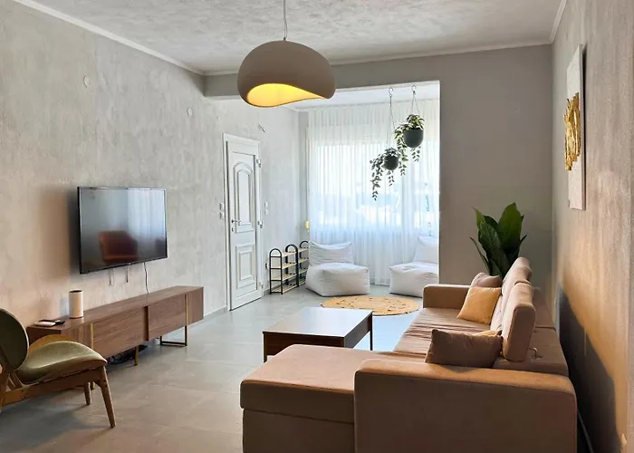 Anemos Deluxe Poseidi Apartments