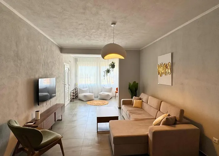 Anemos Deluxe Poseidi Apartments