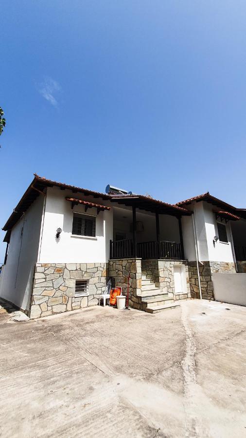 Anemos Deluxe Poseidi Apartment Possidi