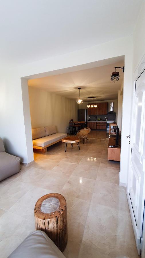 Anemos Deluxe Poseidi Apartment Posidi