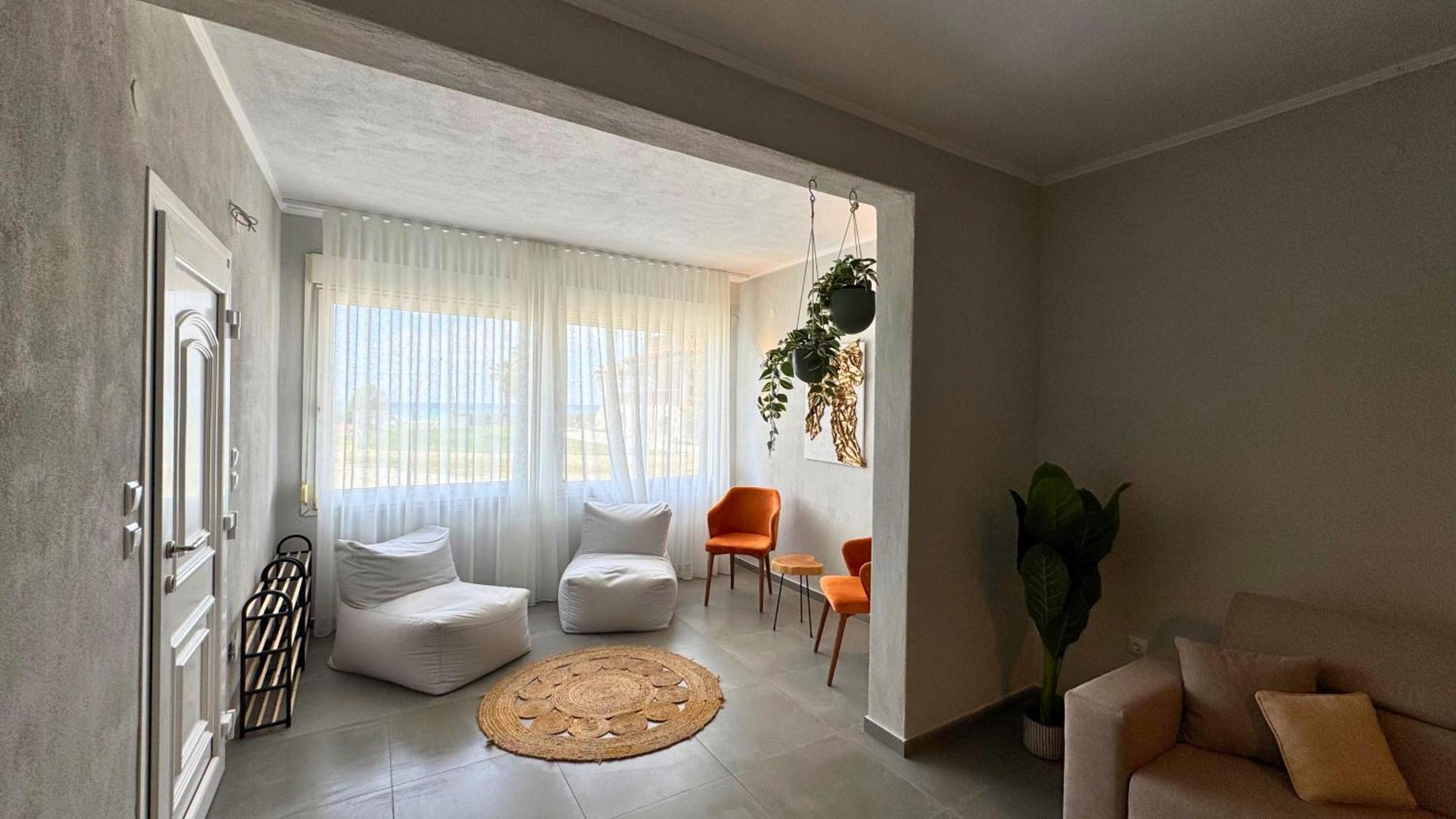 Anemos Deluxe Poseidi Apartment