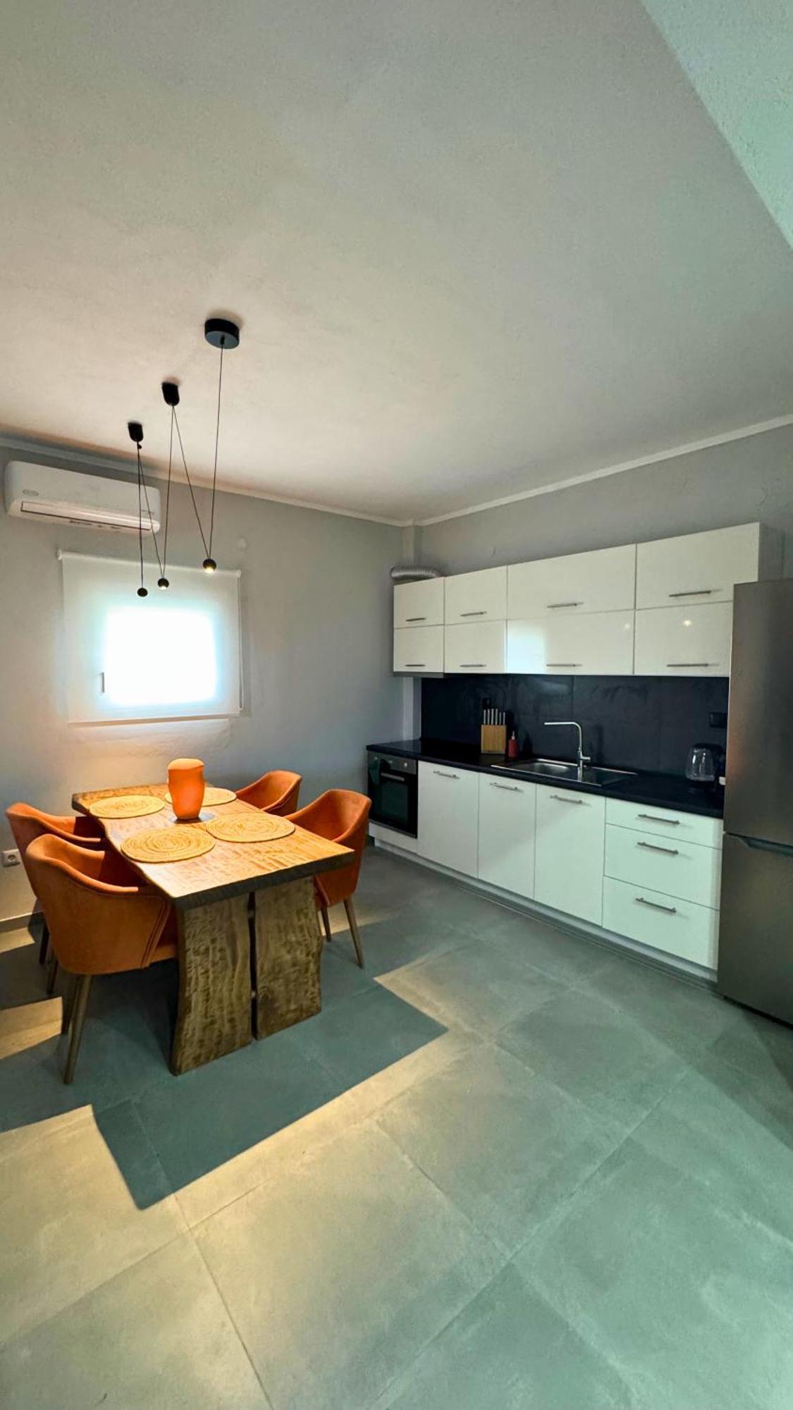 Anemos Deluxe Poseidi Apartment *